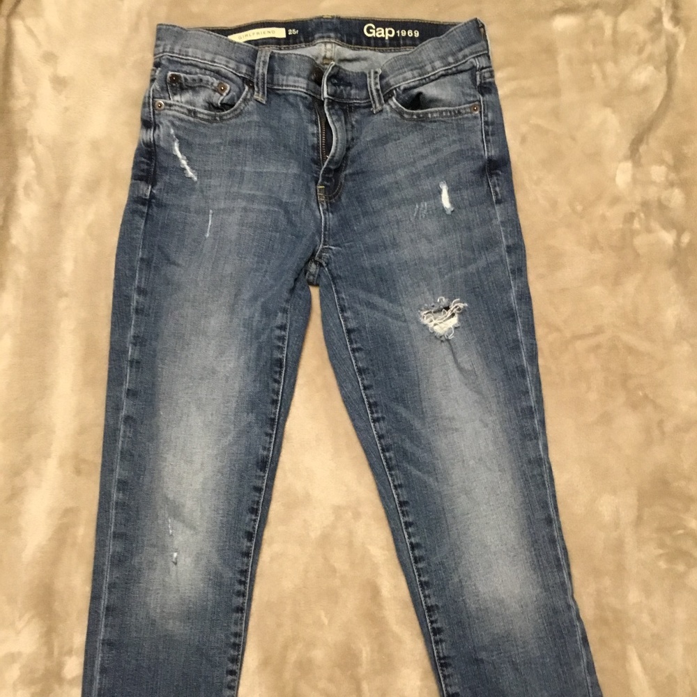 GAP Girlfriend Jeans Size 25r
